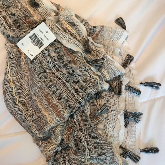 Infinity Scarf - Picture 2 of 2